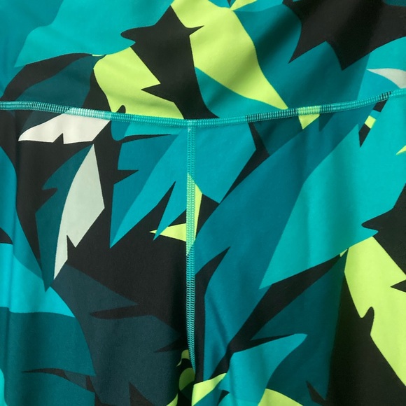 Under Armour ankle length leggings - Picture 2 of 3